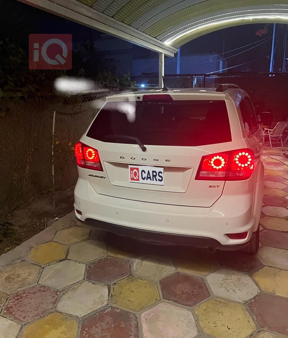 دودج جورني